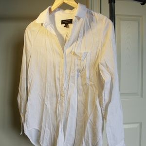 BANANA REPUBLIC White Fitted Button Down